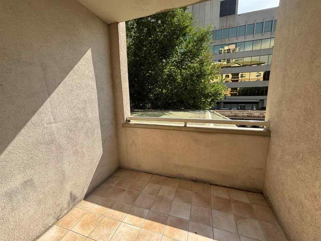 MLS® A2248598 - Unit #205 114 15 Avenue SW in Beltline Calgary, Residential