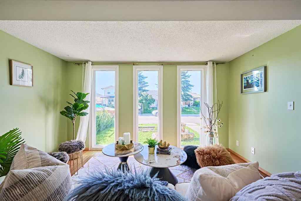 MLS® A2248603 - 16 Shawmeadows Crescent SW in Shawnessy Calgary, Residential