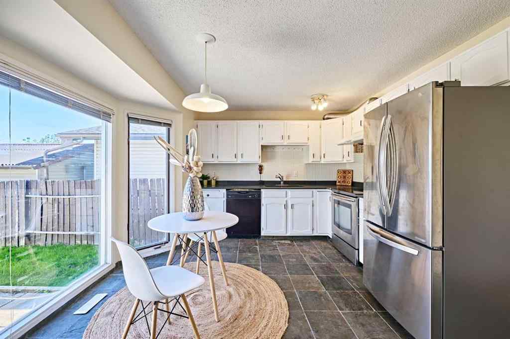 MLS® A2248603 - 16 Shawmeadows Crescent SW in Shawnessy Calgary, Residential