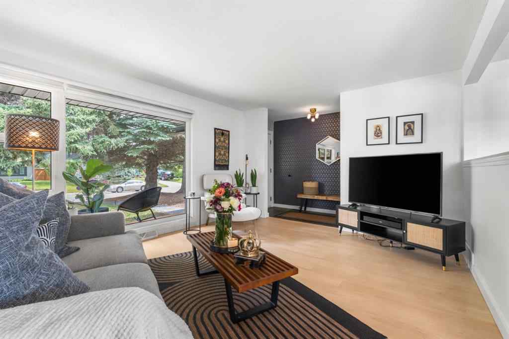 MLS® A2248606 - 10219 Maple Brook Place SE in Maple Ridge Calgary, Residential