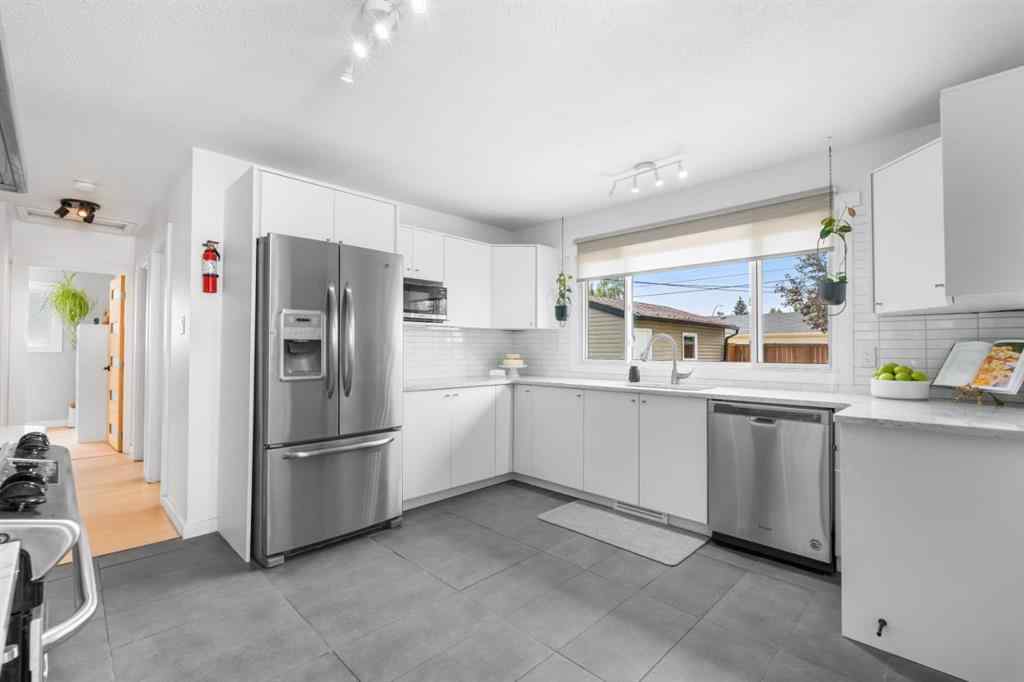 MLS® A2248606 - 10219 Maple Brook Place SE in Maple Ridge Calgary, Residential