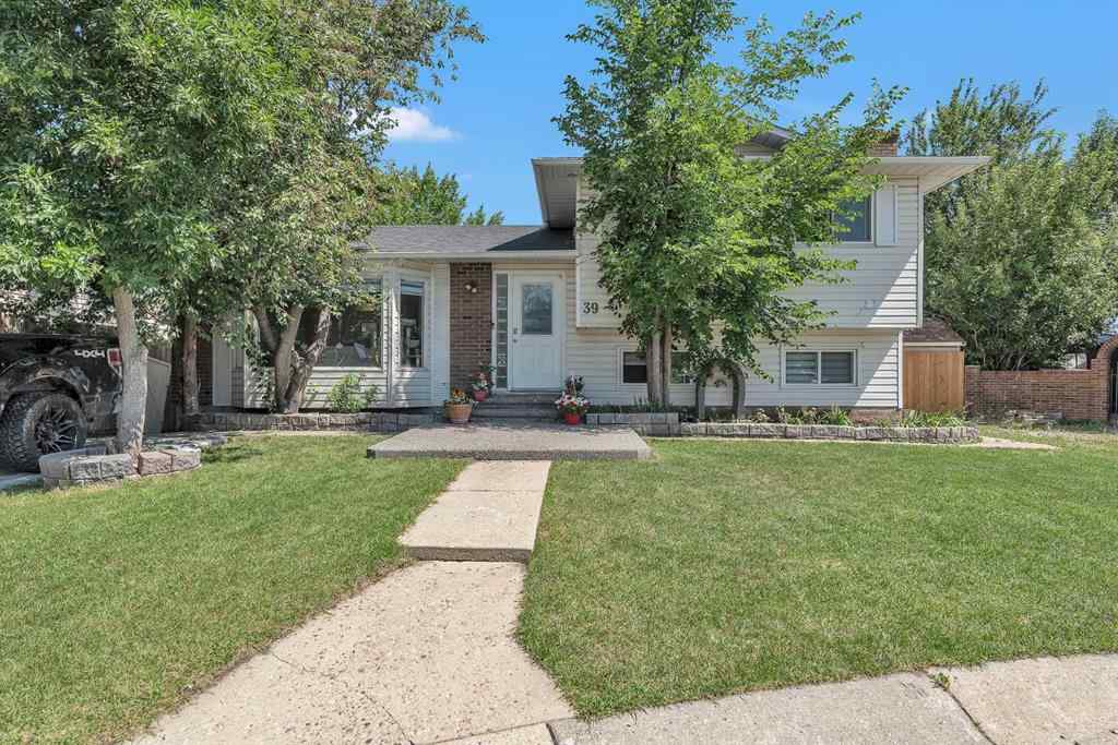 MLS® A2248608 - 39 Templeridge Bay NE in Temple Calgary, Residential