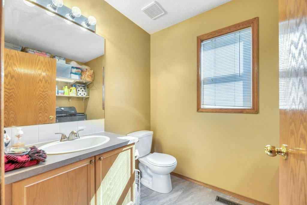 MLS® A2248615 - 7 Springs Crescent SE in Big Springs Airdrie, Residential