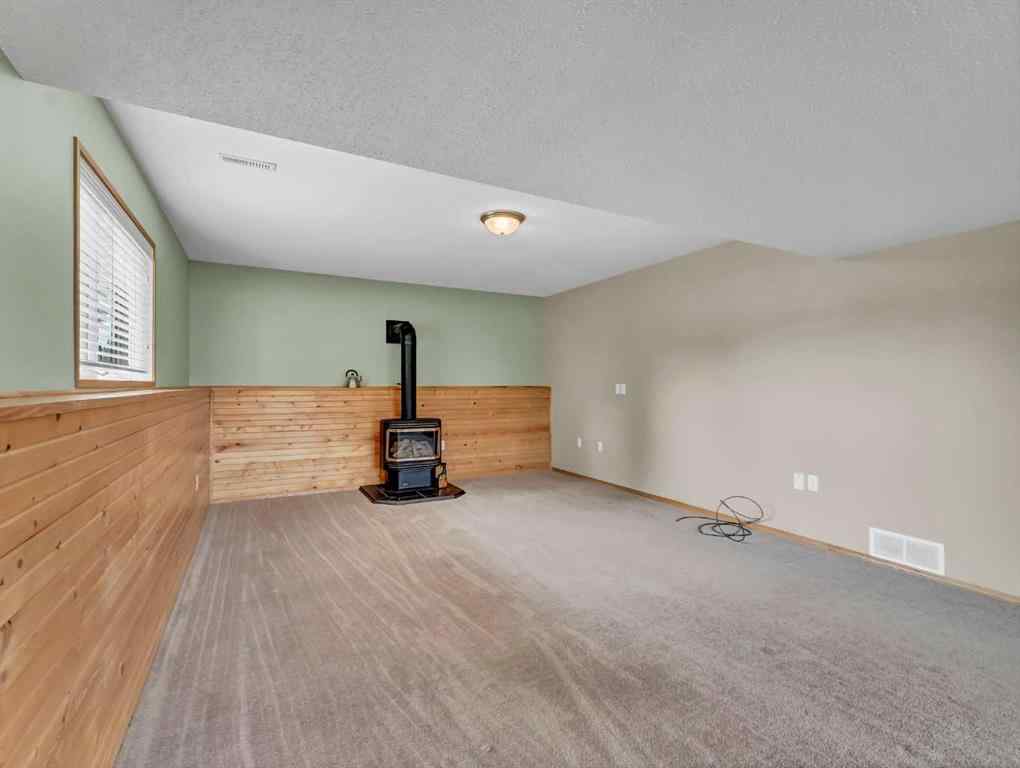 MLS® A2248619 - 627 East 2 Street SE in NONE Dunmore, Residential