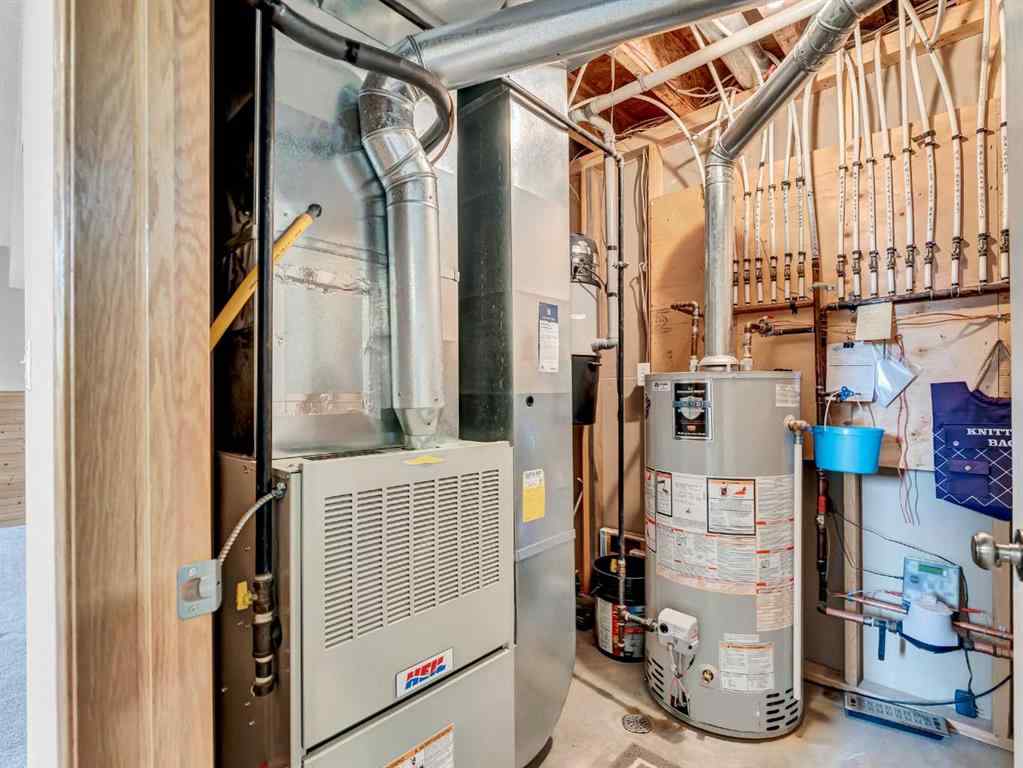 MLS® A2248619 - 627 East 2 Street SE in NONE Dunmore, Residential