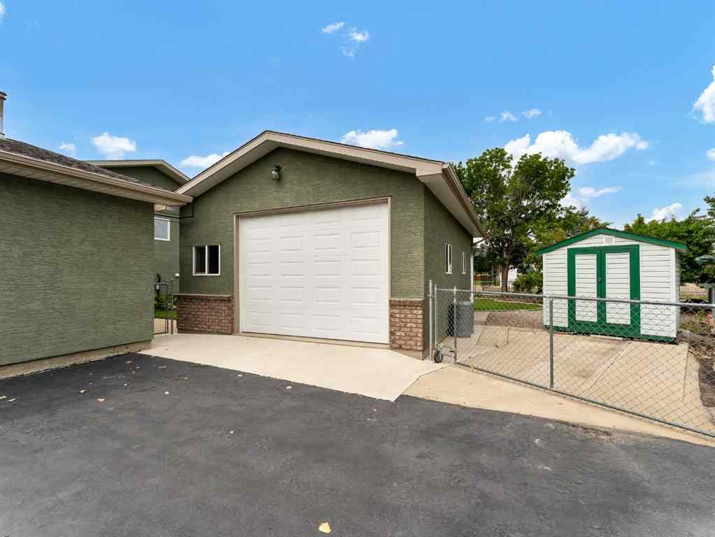 MLS® A2248619 - 627 East 2 Street SE in NONE Dunmore, Residential