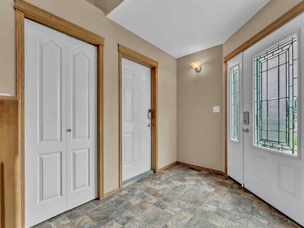 MLS® A2248619 - 627 East 2 Street SE in NONE Dunmore, Residential