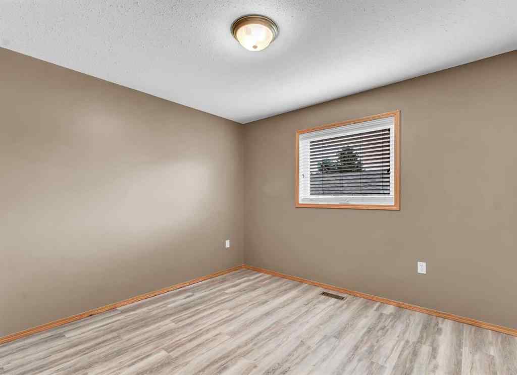 MLS® A2248619 - 627 East 2 Street SE in NONE Dunmore, Residential