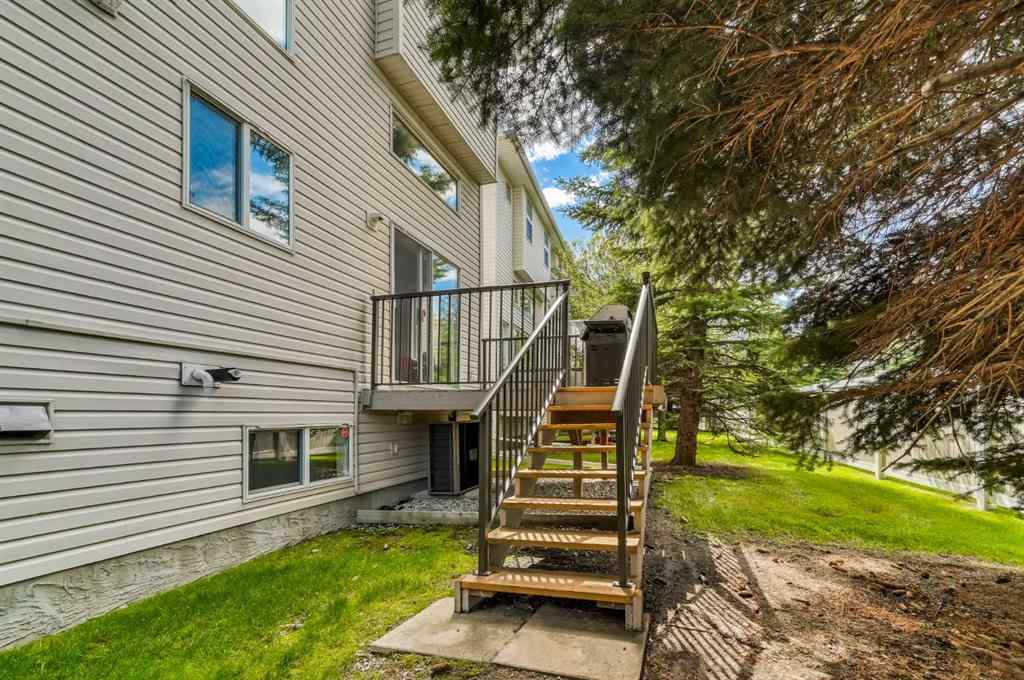 MLS® A2248630 - 22 Country Hills Cove NW in Country Hills Calgary, Residential
