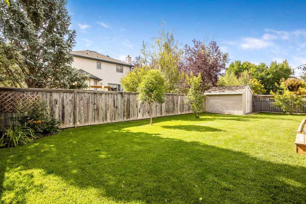 MLS® A2248640 - 17 Bow Way  in Bow Meadows Cochrane, Residential