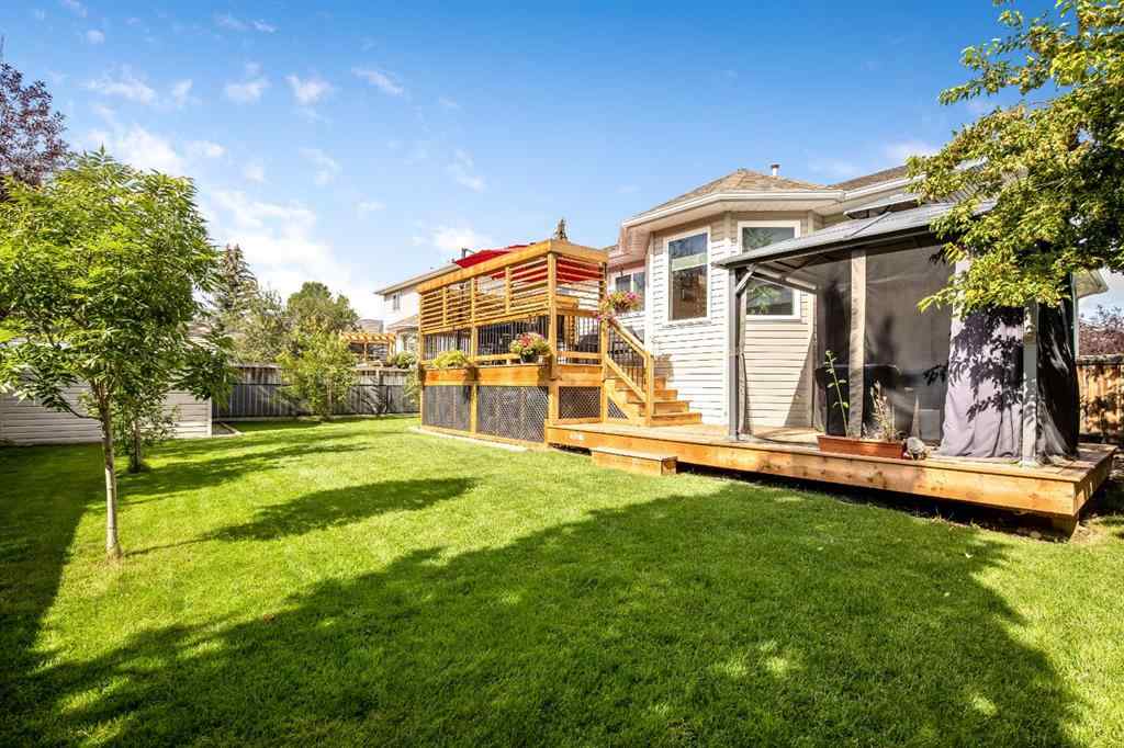MLS® A2248640 - 17 Bow Way  in Bow Meadows Cochrane, Residential