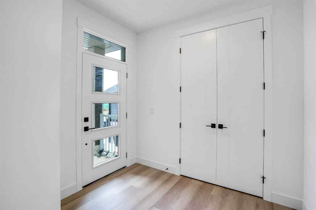 MLS® A2248641 - 27 Heritage Close  in Heritage Hills Cochrane, Residential