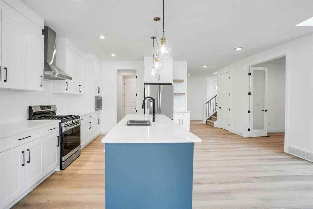 MLS® A2248641 - 27 Heritage Close  in Heritage Hills Cochrane, Residential
