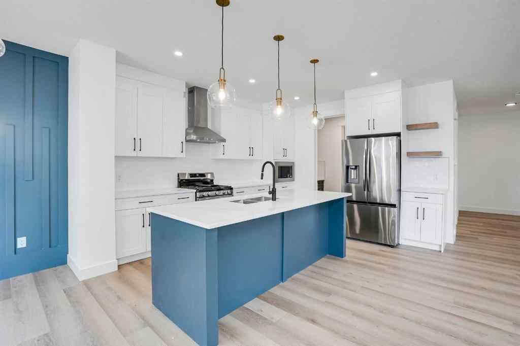 MLS® A2248641 - 27 Heritage Close  in Heritage Hills Cochrane, Residential