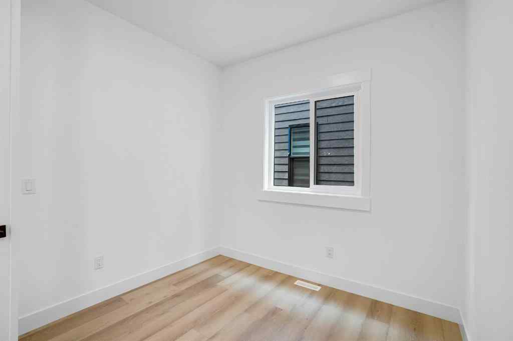 MLS® A2248641 - 27 Heritage Close  in Heritage Hills Cochrane, Residential