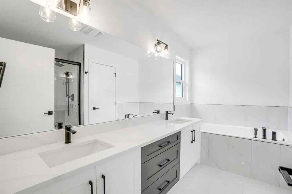 MLS® A2248641 - 27 Heritage Close  in Heritage Hills Cochrane, Residential