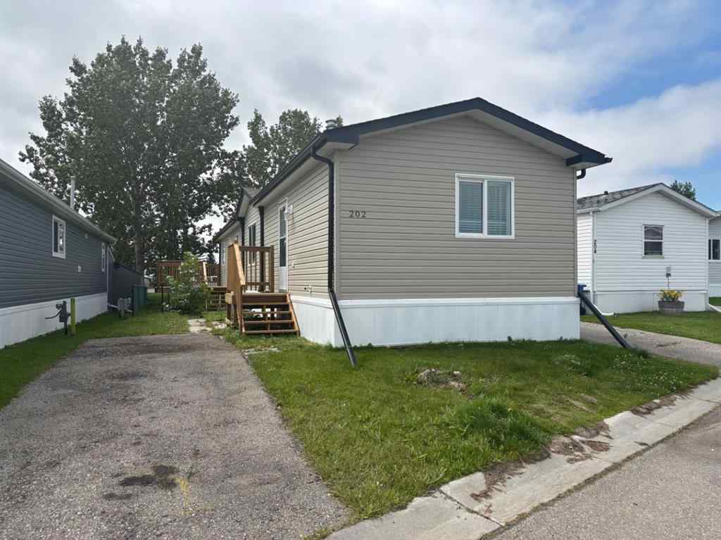 MLS® A2248644 - Unit #202 1101 84 Street NE in NONE Calgary, Mobile