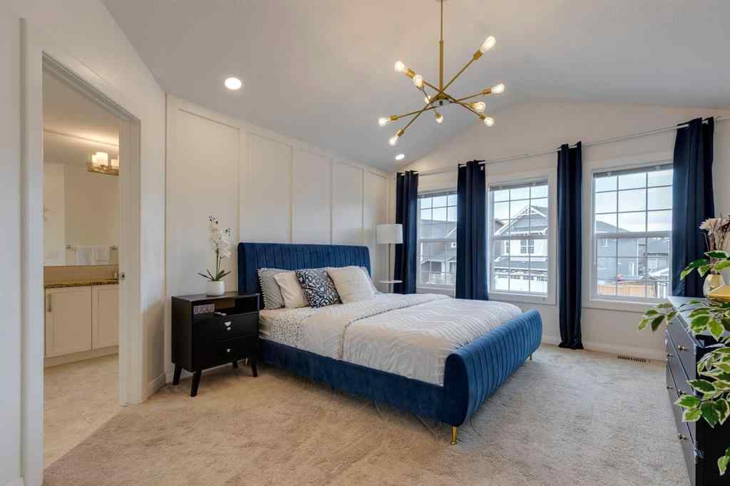 MLS® A2248652 - 136 Kinniburgh Gardens  in Kinniburgh North Chestermere, Residential