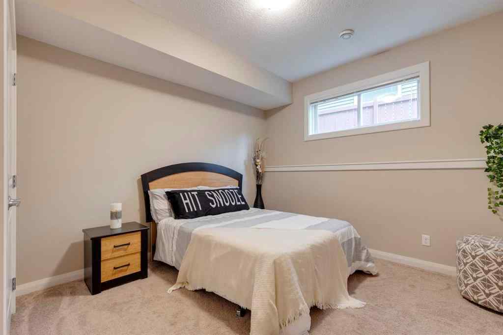 MLS® A2248652 - 136 Kinniburgh Gardens  in Kinniburgh North Chestermere, Residential