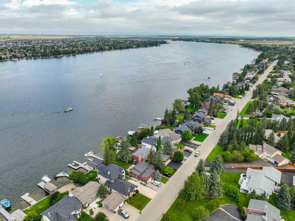 MLS® A2248652 - 136 Kinniburgh Gardens  in Kinniburgh North Chestermere, Residential