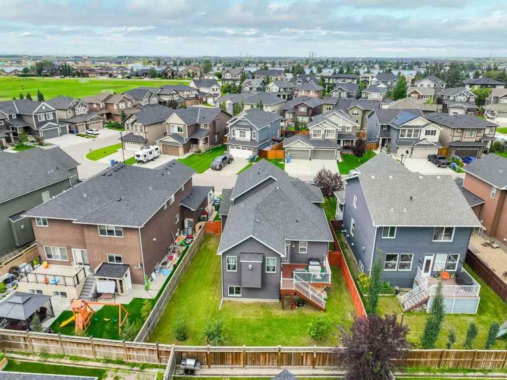 MLS® A2248652 - 136 Kinniburgh Gardens  in Kinniburgh North Chestermere, Residential