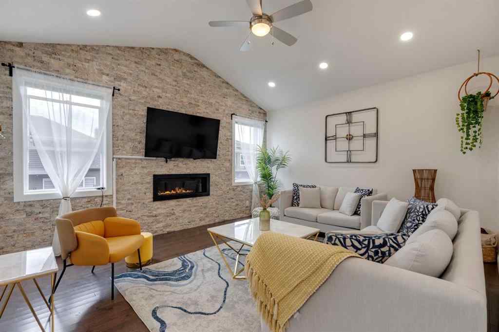MLS® A2248652 - 136 Kinniburgh Gardens  in Kinniburgh North Chestermere, Residential