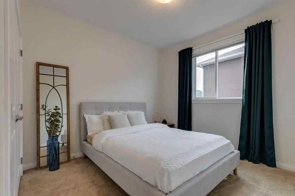 MLS® A2248652 - 136 Kinniburgh Gardens  in Kinniburgh North Chestermere, Residential