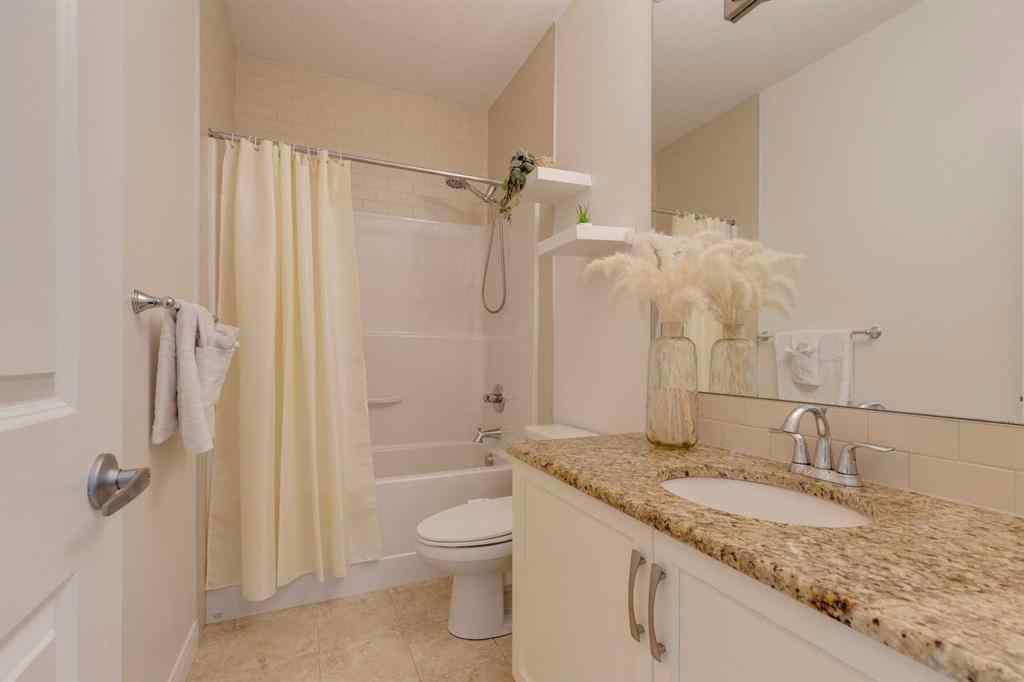 MLS® A2248652 - 136 Kinniburgh Gardens  in Kinniburgh North Chestermere, Residential