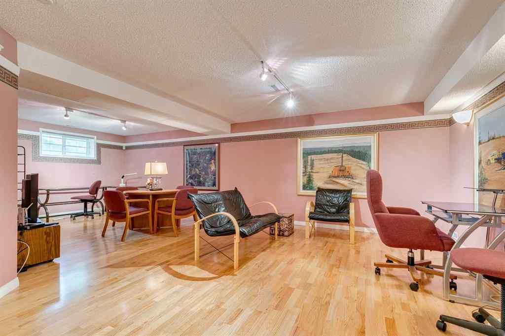 MLS® A2248656 - 12 Sierra Morena Way SW in Signal Hill Calgary, Residential