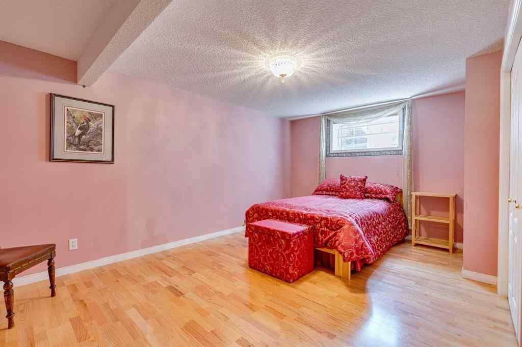 MLS® A2248656 - 12 Sierra Morena Way SW in Signal Hill Calgary, Residential