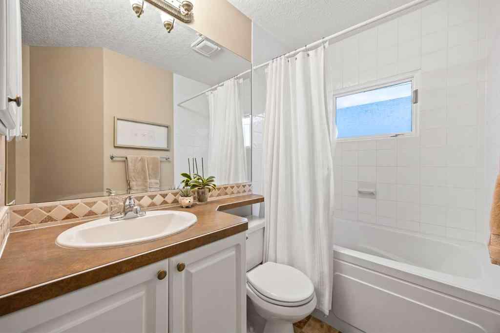 MLS® A2248659 - 15 Wilshire Place SW in Wildwood Calgary, Residential