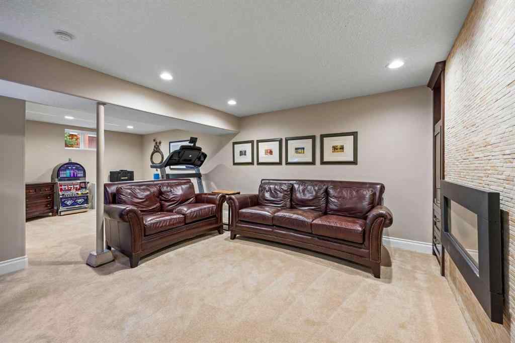 MLS® A2248659 - 15 Wilshire Place SW in Wildwood Calgary, Residential