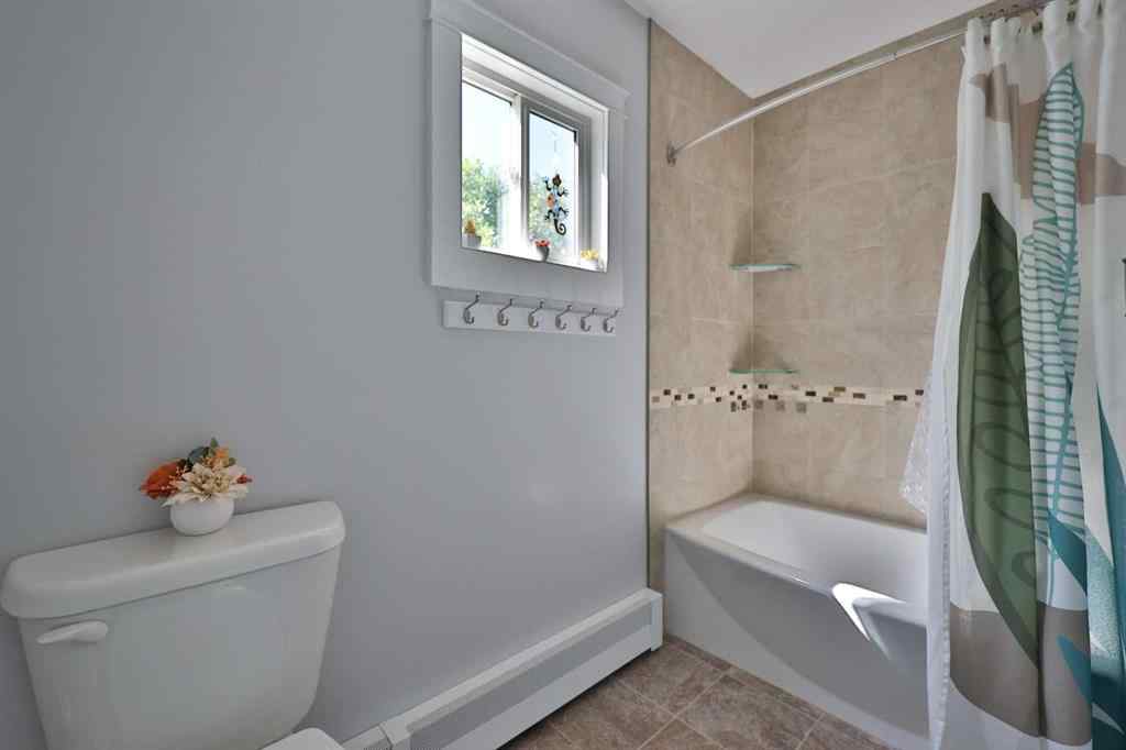 MLS® A2248660 - 228 Centre Street  in NONE Magrath, Residential