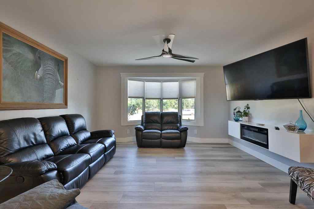 MLS® A2248660 - 228 Centre Street  in NONE Magrath, Residential