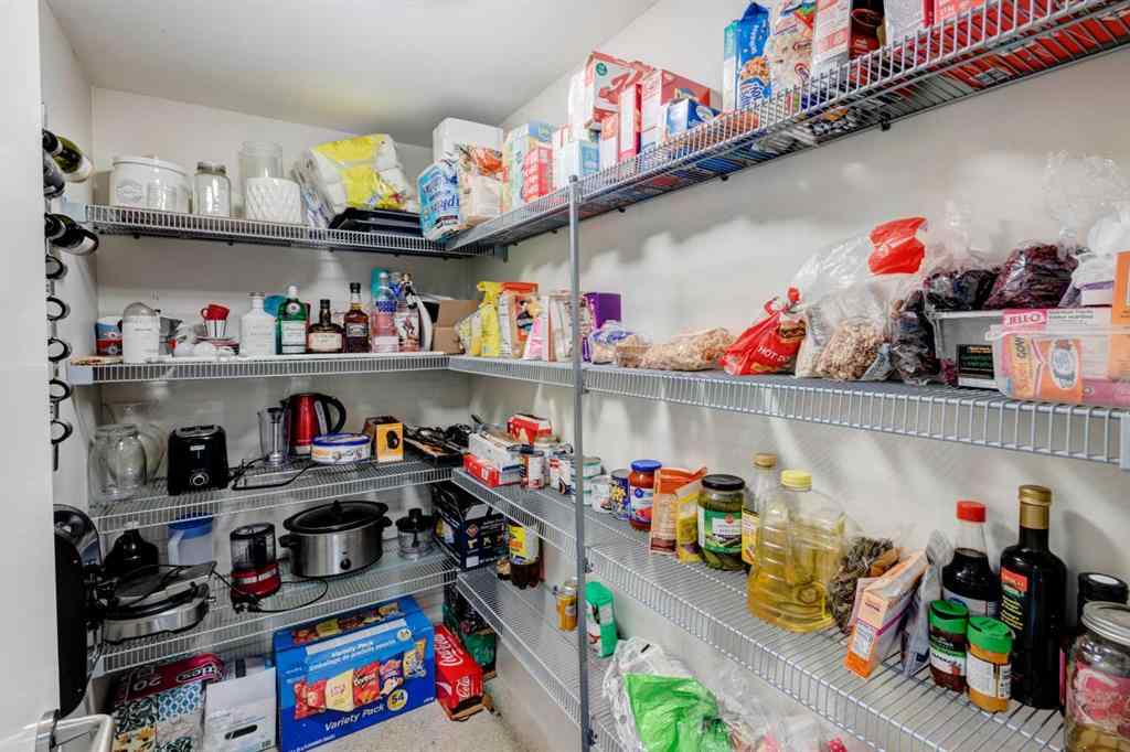 MLS® A2248668 - Unit #B 1310 Gladstone Road NW in Hillhurst Calgary, Residential