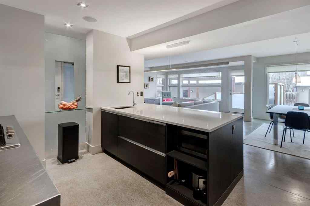 MLS® A2248668 - Unit #B 1310 Gladstone Road NW in Hillhurst Calgary, Residential