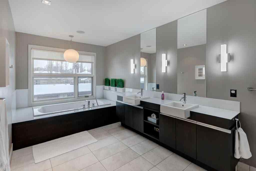 MLS® A2248668 - Unit #B 1310 Gladstone Road NW in Hillhurst Calgary, Residential
