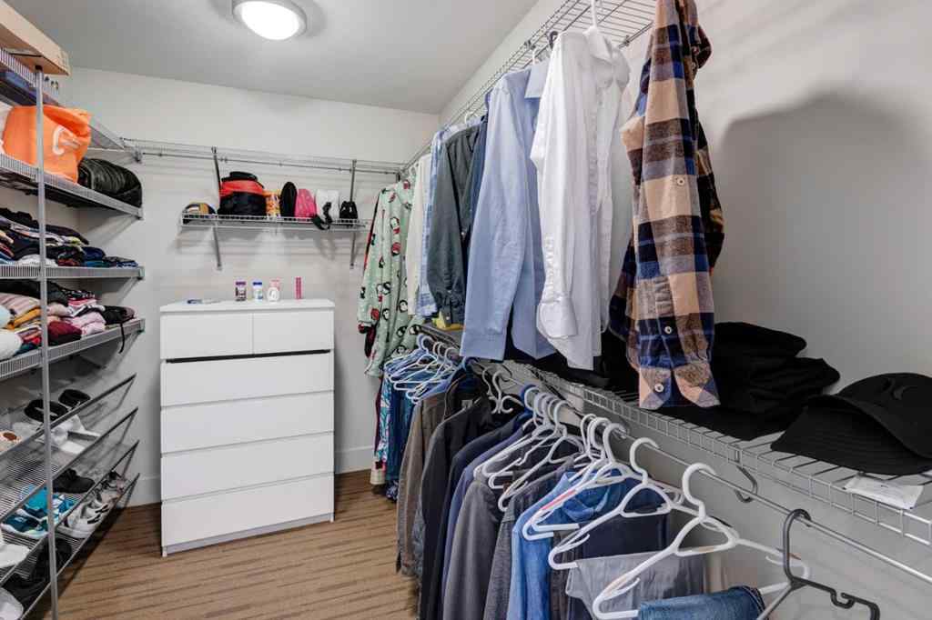 MLS® A2248668 - Unit #B 1310 Gladstone Road NW in Hillhurst Calgary, Residential