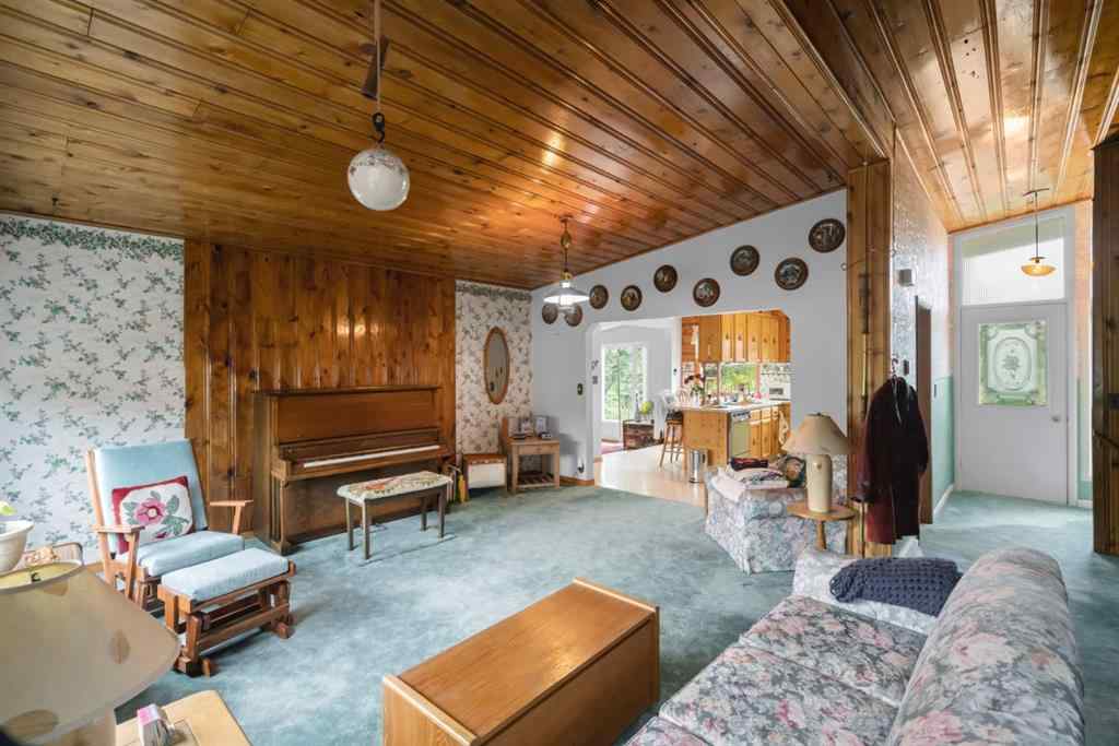 MLS® A2248673 - 4612 51A Street  in Rosedale Camrose, Residential
