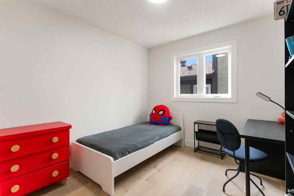MLS® A2248680 - 72 Edforth Crescent NW in Edgemont Calgary, Residential