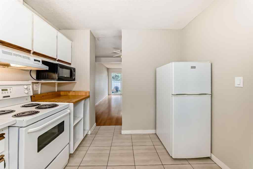 MLS® A2248683 - Unit #90 251 90 Avenue SE in Acadia Calgary, Residential