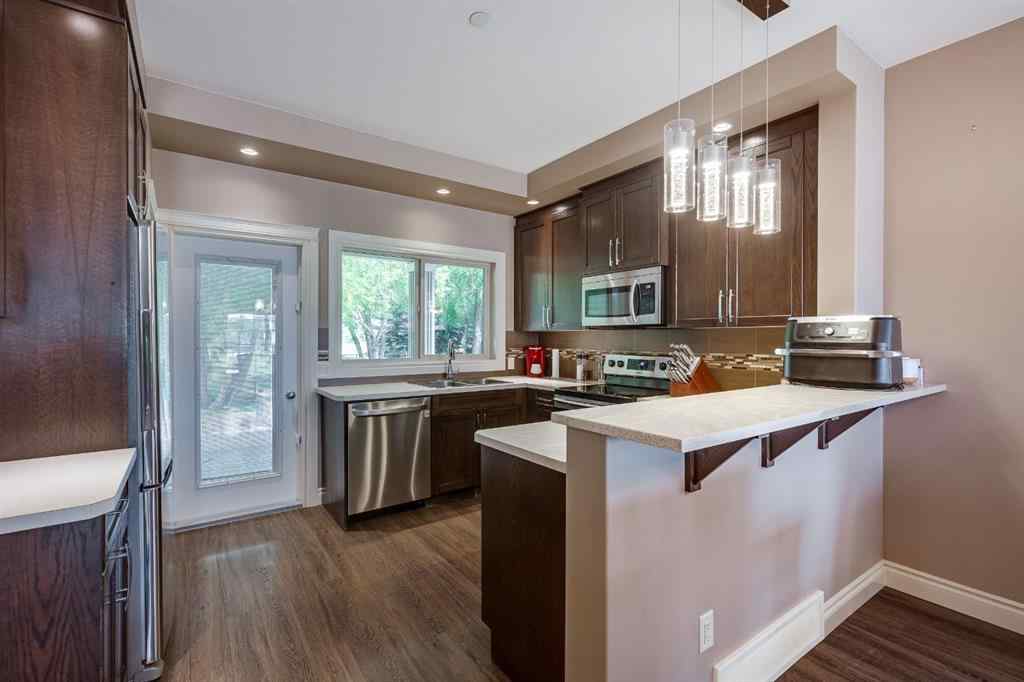 MLS® A2248696 - 812 Stonehaven Drive  in NONE Carstairs, Residential