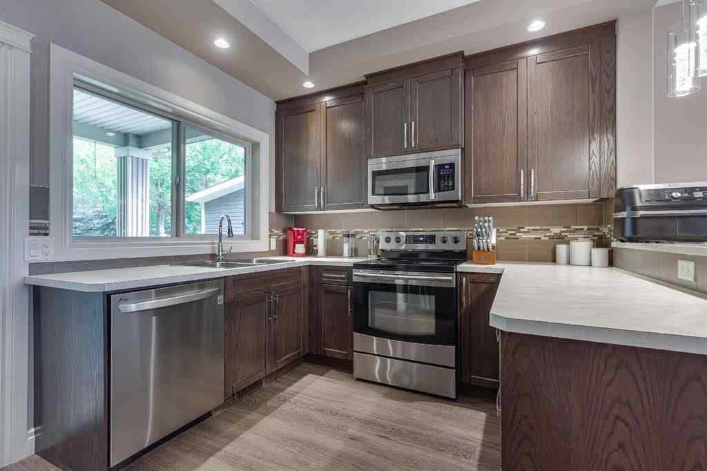 MLS® A2248696 - 812 Stonehaven Drive  in NONE Carstairs, Residential