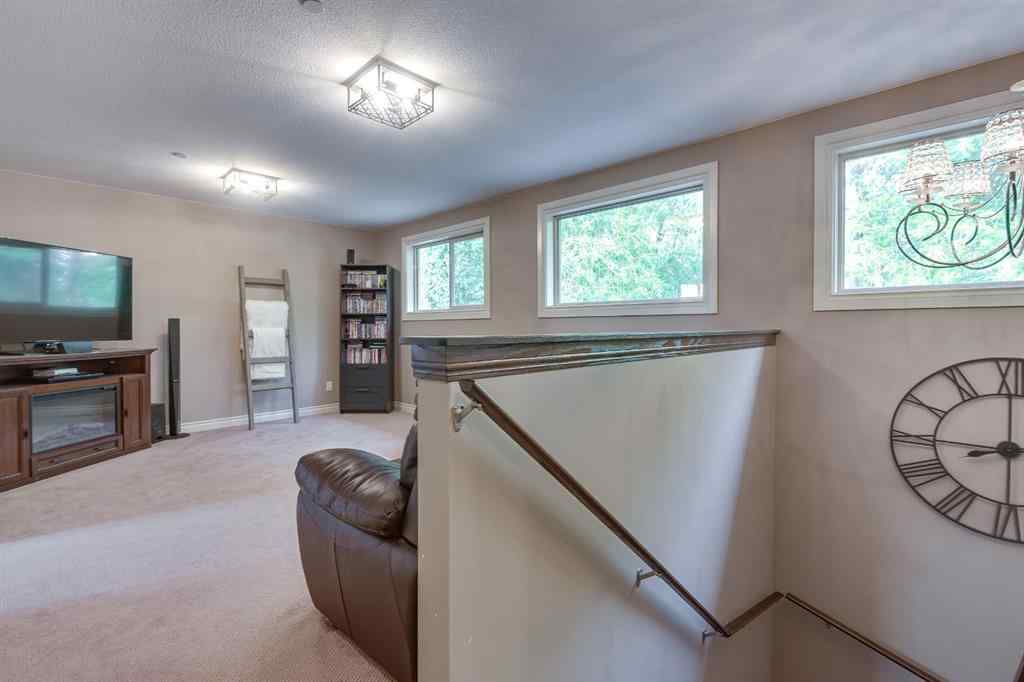 MLS® A2248696 - 812 Stonehaven Drive  in NONE Carstairs, Residential