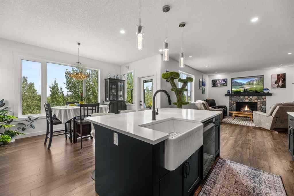 MLS® A2248702 - 20 Poplar Ridge Close  in NONE Didsbury, Residential