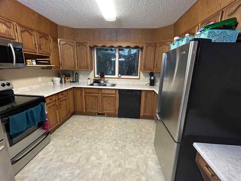 MLS® A2248705 - 5102 47 Street  in NONE Vermilion, Residential