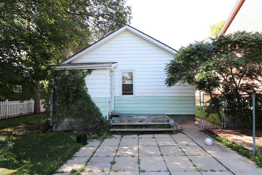 MLS® A2248707 - 1270 Elm Street SE in River Flats Medicine Hat, Residential