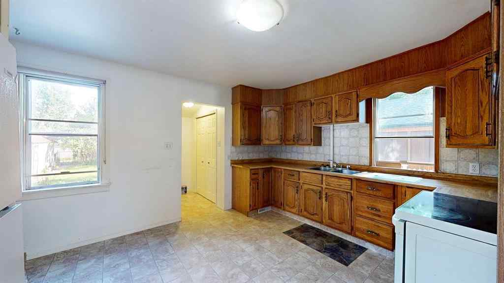 MLS® A2248707 - 1270 Elm Street SE in River Flats Medicine Hat, Residential