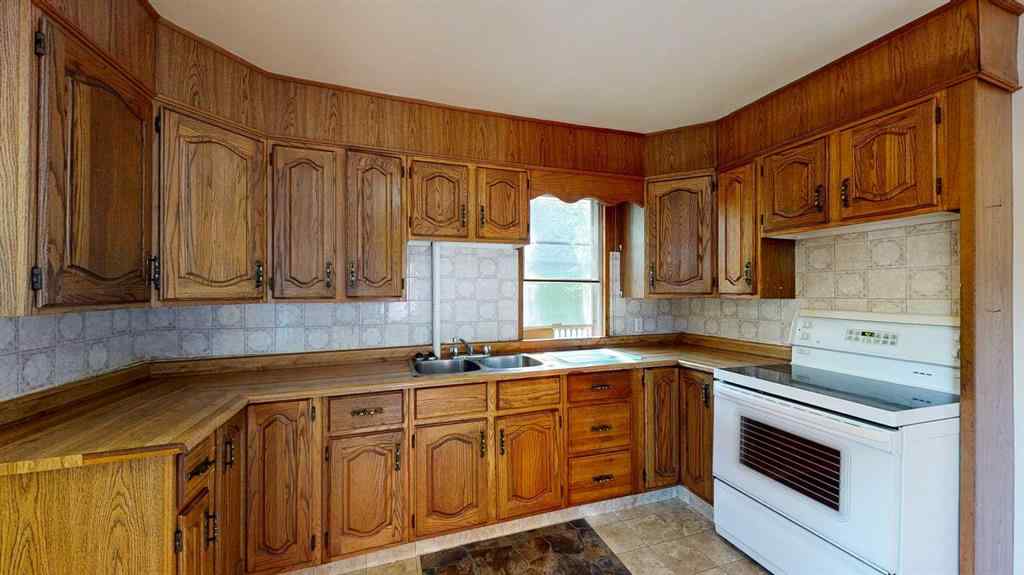 MLS® A2248707 - 1270 Elm Street SE in River Flats Medicine Hat, Residential