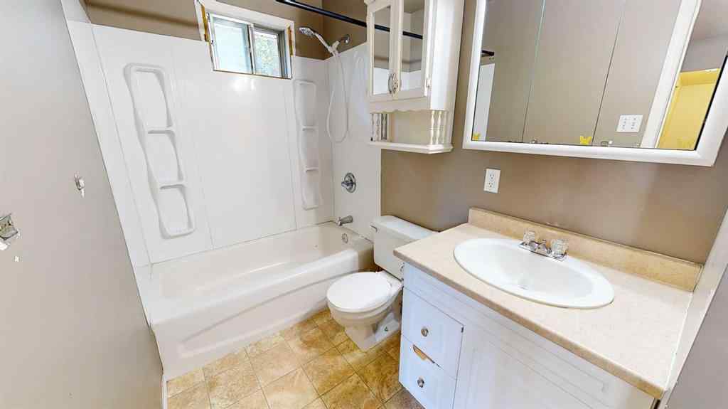 MLS® A2248707 - 1270 Elm Street SE in River Flats Medicine Hat, Residential